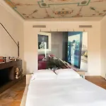 Casa Arte, A Burghesius Home