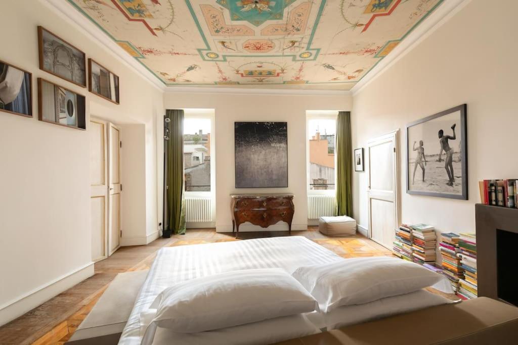 Casa Arte, A Burghesius Home Rom