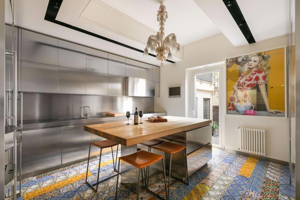 Casa Arte, A Burghesius Home